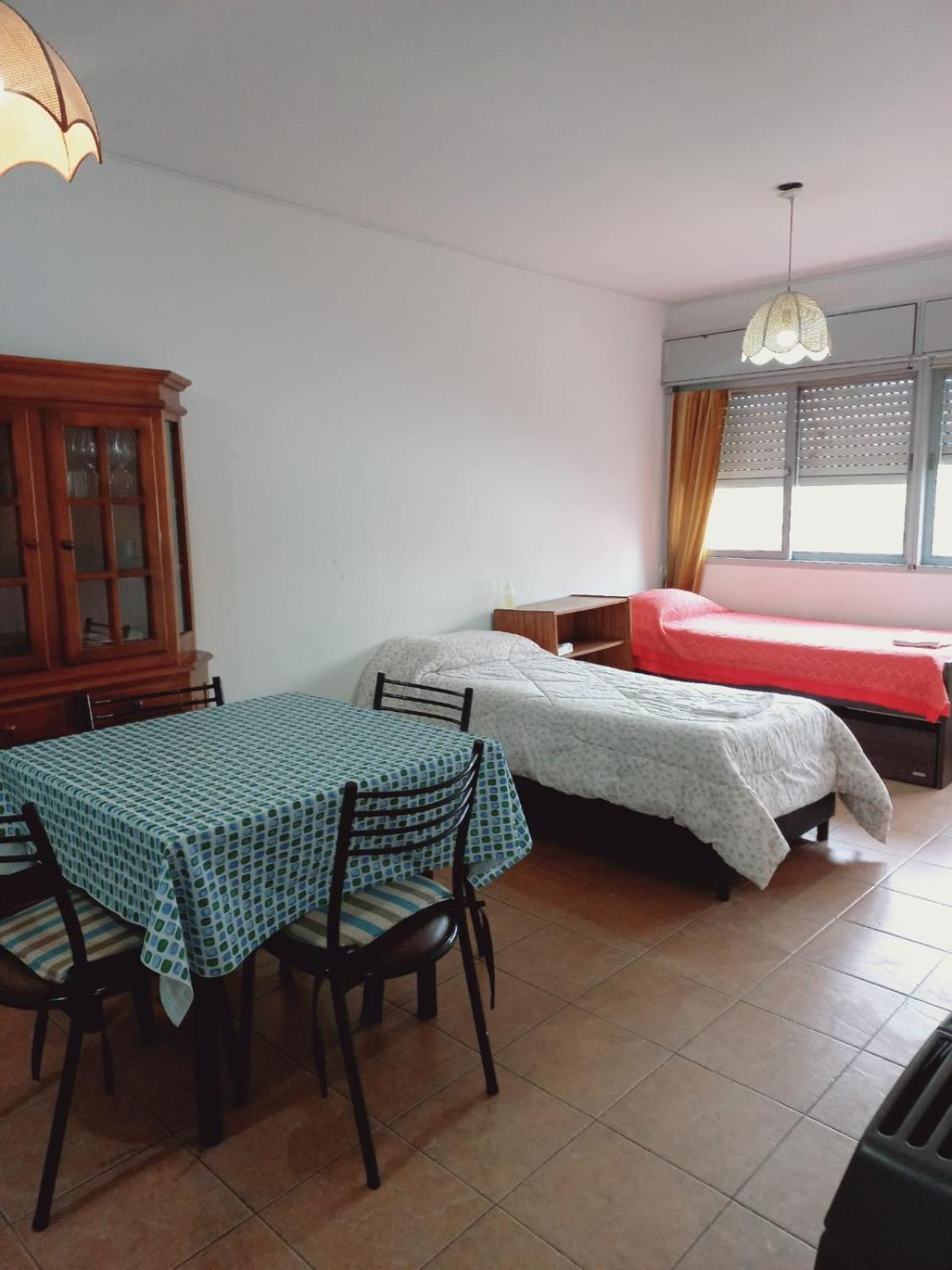 Excelente Departamento En Microcentro De Mendoza Lägenhet Exteriör bild