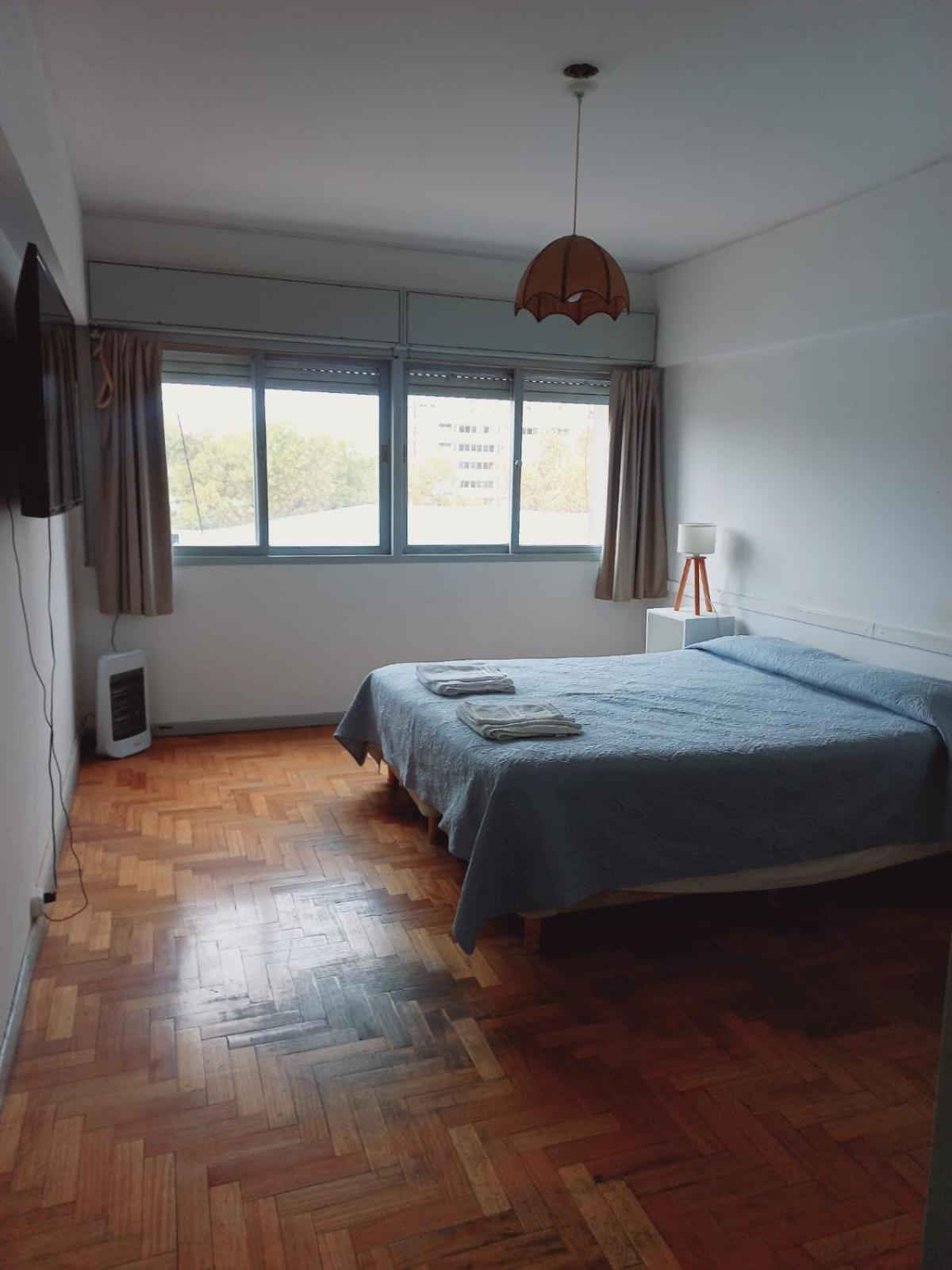 Excelente Departamento En Microcentro De Mendoza Lägenhet Exteriör bild